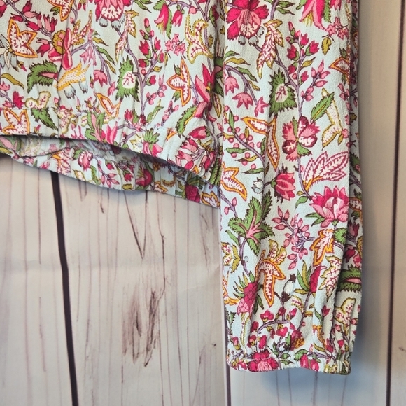 LOFT Multicolor Jungle Wrap Floral Cropped Blouse Size XL - Picture 3 of 8